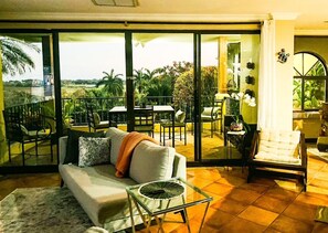 TV - Mediterranean Village Sol y Mar (Esterillos Este)