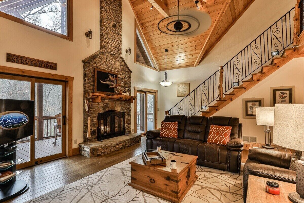 Smart TV, fireplace, video games, books