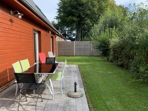 Outdoor dining - Hugo - Angerville LA Martel (ANGERVILLE LA MARTEL)