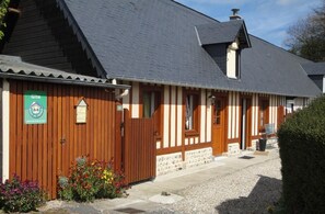 Exterior - Gîtes de France® - In Janville (PALUEL)