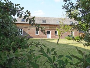 Property grounds - La Longère - Preaux - Gîte (PREAUX)