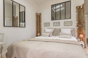 2 多间卧室、免费 WiFi