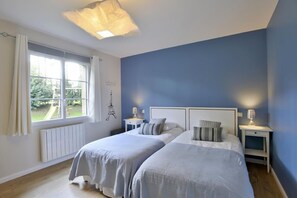 3 quartos, berço de viagem, Wi-Fi de cortesia