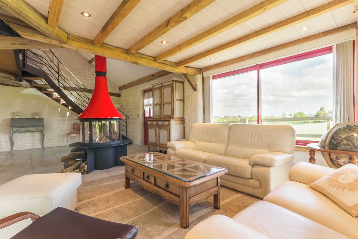 Télévision, cheminée