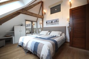 2 habitaciones, cuna de viaje y wifi gratis