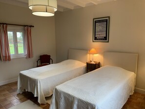 2 chambres, lit parapluie, Wi-Fi gratuit