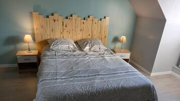 4 chambres, lit parapluie