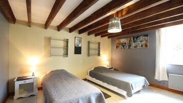 3 slaapkamers, reisbedje, gratis wifi