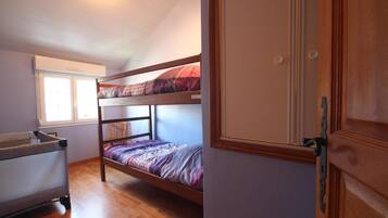 2 habitaciones y cuna de viaje