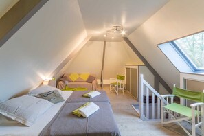 1 bedroom, travel crib, free WiFi