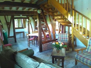 Televisie en een open haard