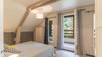 3 bedrooms, travel cot, free WiFi