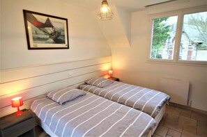 2 Schlafzimmer, Reisekinderbett, kostenloses WLAN