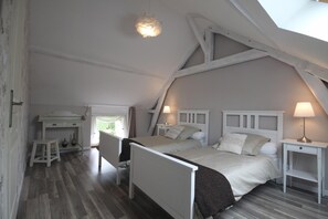 2 Schlafzimmer, Reisekinderbett, kostenloses WLAN