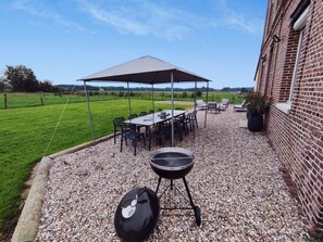 Outdoor dining - La Thibaudière - Saint Pierre DE Varengeville (SAINT PIERRE DE VARENGEVILLE)