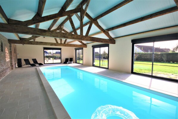 Indoor pool - Les Marronniers - Bosc Roger SUR Buchy (BOSC ROGER SUR BUCHY)