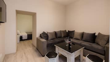 Premium Apartment | Peralatan tempat tidur premium, dilengkapkan perabot secara berasingan