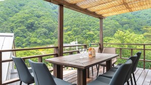 Room - Gapyeong On The Hill Dogchae Pension (Gapyeong)