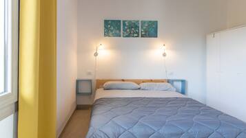 3 bedrooms, in-room safe, desk, iron/ironing board