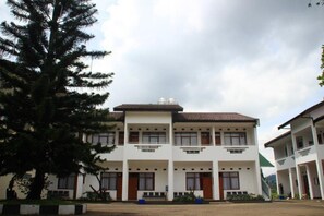 Exterior - Narima Resort Hotel (Lembang)