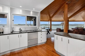 Fridge, microwave, dishwasher, coffee/tea maker