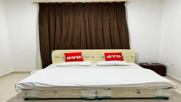 Dizüstü bilgisayar çalışma alanı, ücretsiz kablosuz İnternet