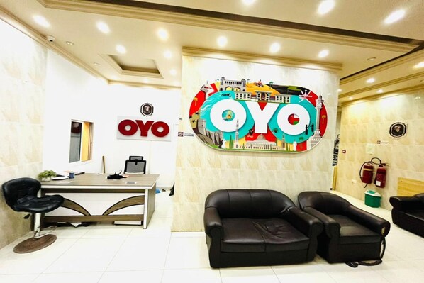 Reception - Super OYO 144 Al Tawasi Furnished Apartments (Salalah)
