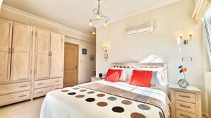 5 bedrooms, WiFi, bed sheets