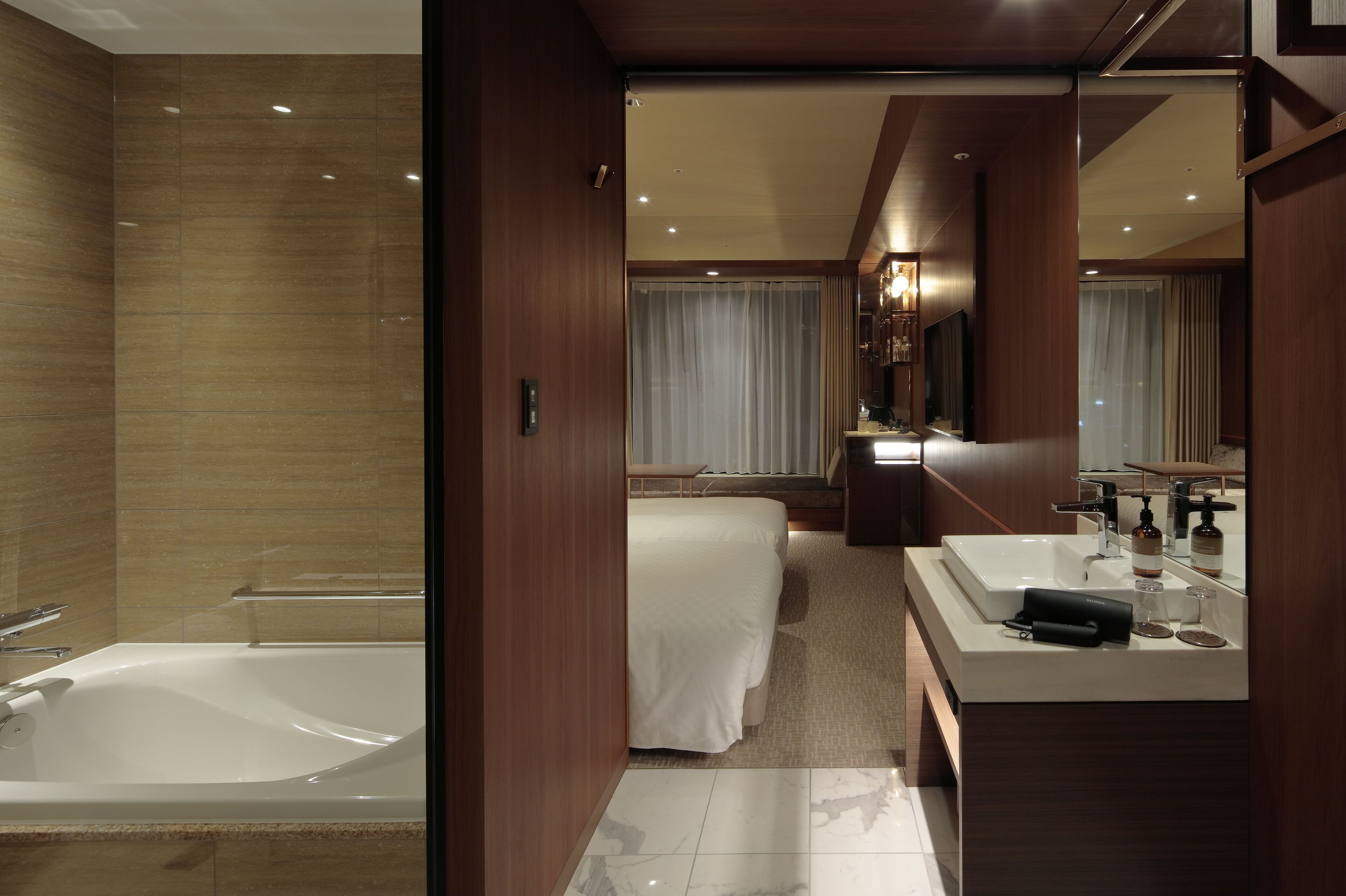 Photo - Candeo Hotels Osaka Shinsaibashi