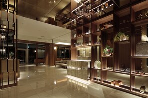 Reception - Candeo Hotels Osaka Shinsaibashi (Osaka)