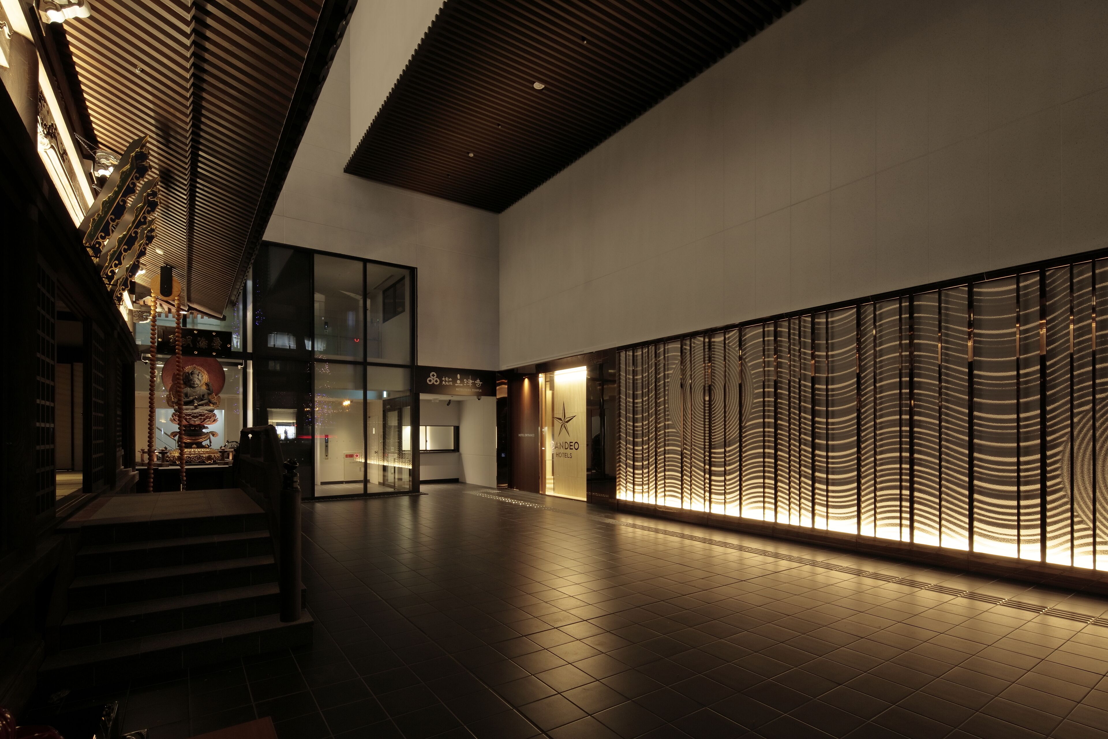 Photo - Candeo Hotels Osaka Shinsaibashi