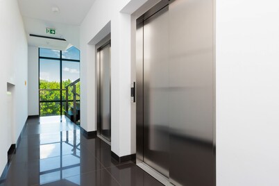 Stylish Apartment in Warsaw | Air Conditioning and Pet Friendly