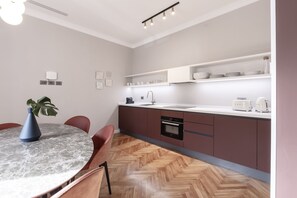 Executive Apartment | Private kitchen