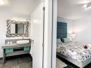 2 chambres, fer et planche à repasser, lit parapluie, Wi-Fi gratuit