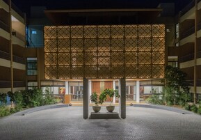 Fachada del alojamiento - Noche