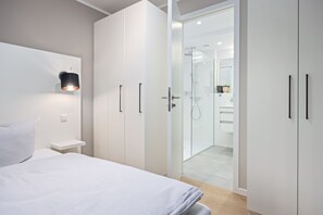 1 slaapkamer, een strijkplank/strijkijzer, gratis wifi