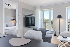 2 bedrooms, iron/ironing board, free WiFi