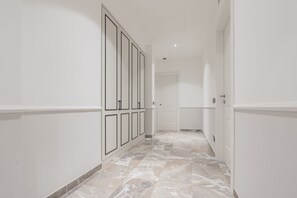 Premium Apartment | Wardrobe - Be Mate Trastevere I (Rome)