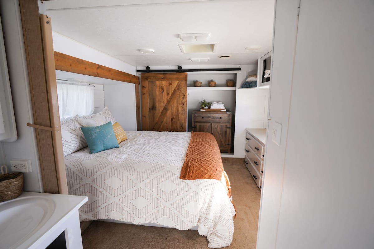 Luxury Mobile Home, Ensuite