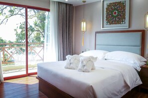 Individualmente decorados, escrivaninha, Wi-Fi de cortesia
