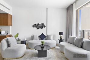 Deluxe Apartment | Living area