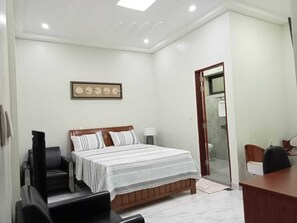 Habitación Confort | Tabla de planchar con plancha y wifi gratis