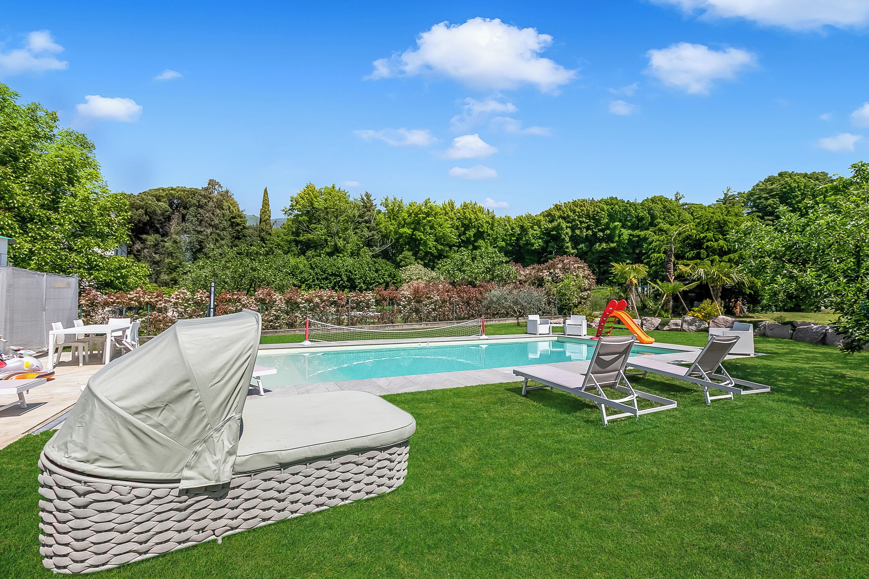 Family House, Multiple Bedrooms (Anita Lake - Shared Pool) | Pool