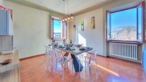 Family House, 2 Bedrooms, Microwave (Anita Lake, 2BR Retreat w/ Shared) | Dining - Anita Lake, 2BR Retreat w/ Shared Pool and Gym (Gemonio)