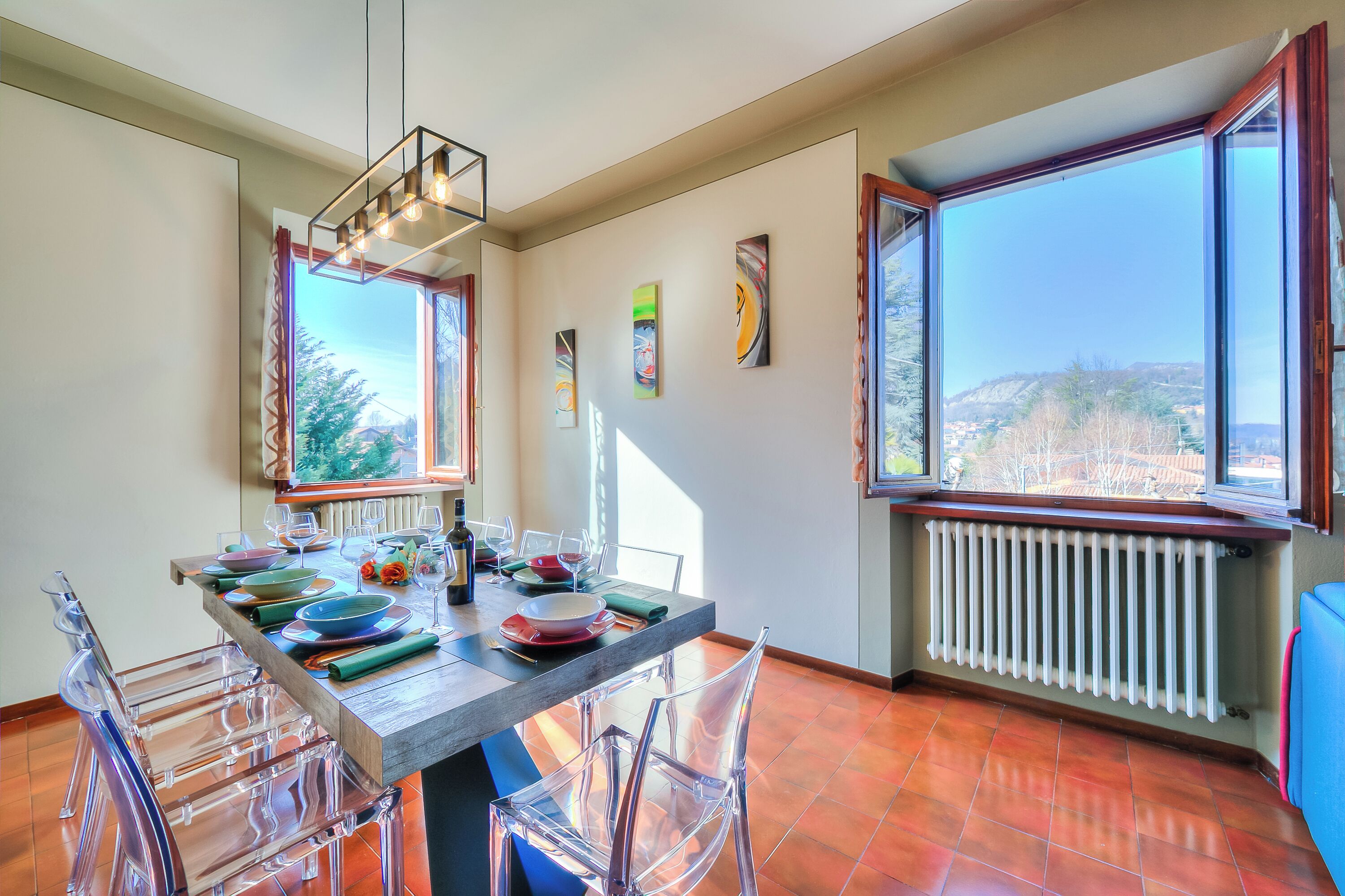 Family House, Multiple Bedrooms (Anita Lake - Shared Pool) | Dining