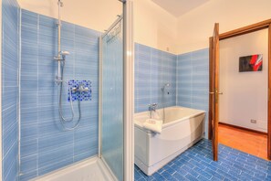 Maison Familiale, plusieurs chambres (Anita Lake - Shared Pool) | Salle de bain