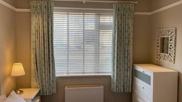 2 bedrooms, WiFi (free), individually decorated, individually furnished