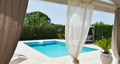 Luxury Vale Villa.
