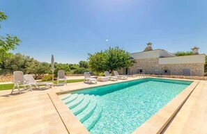 Pool - Green doline farmhouse. (Ostuni)