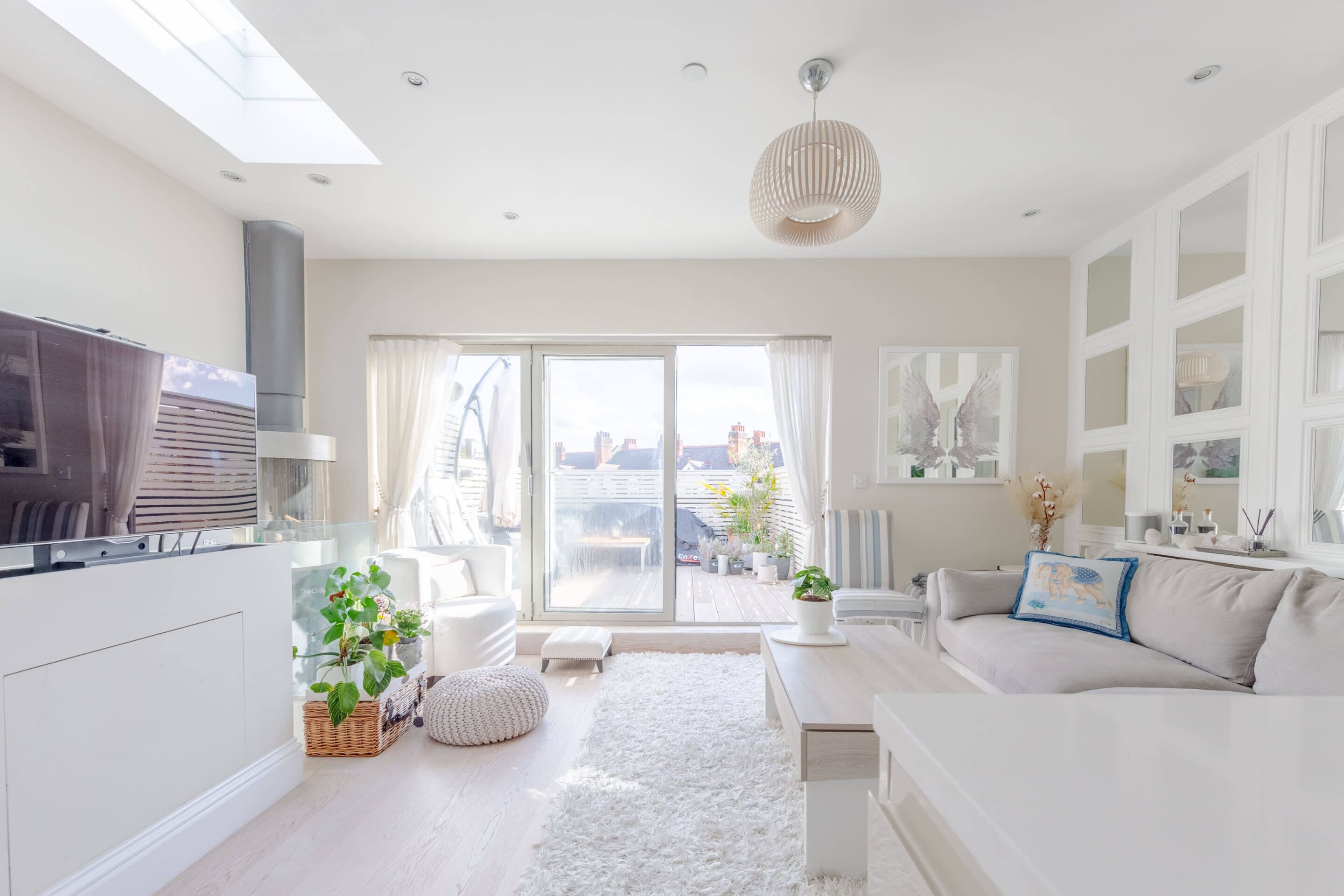 Basic Apartment, 1 King Bed | Private kitchen | Fridge, oven, stovetop, electric kettle